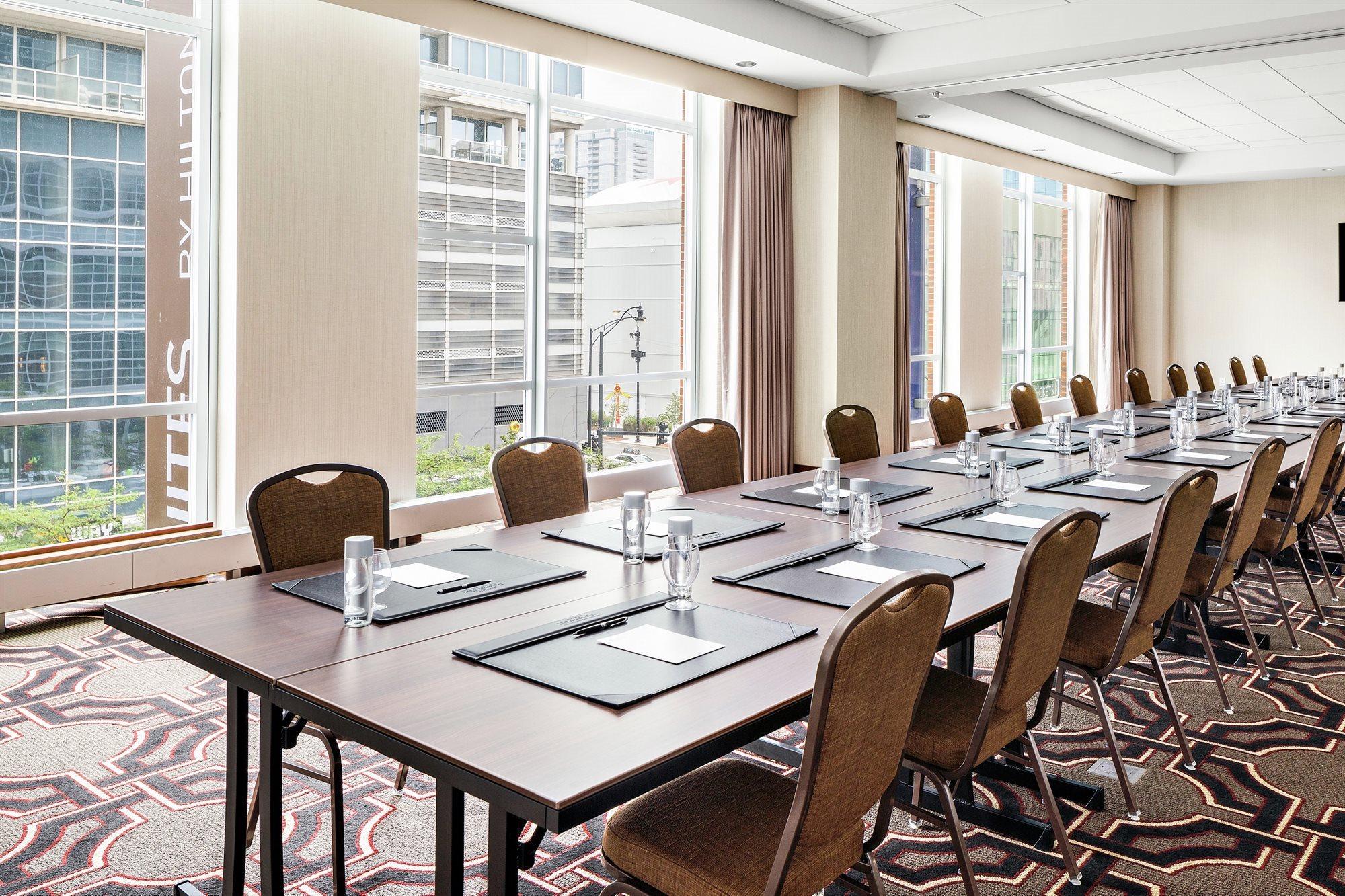 Hampton Inn Chicago Mccormick Place Bagian luar foto