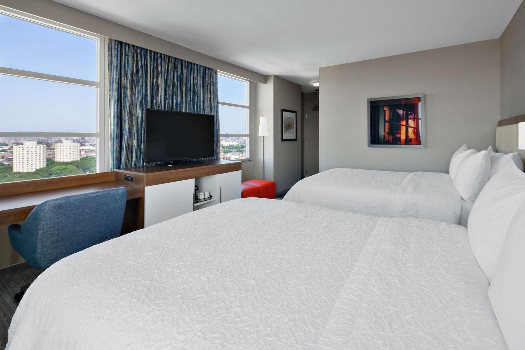 Hampton Inn Chicago Mccormick Place Bagian luar foto