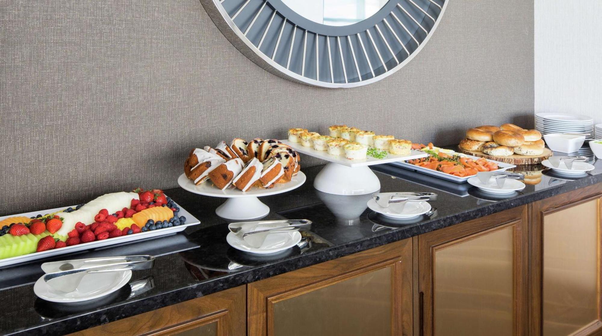 Hampton Inn Chicago Mccormick Place Bagian luar foto